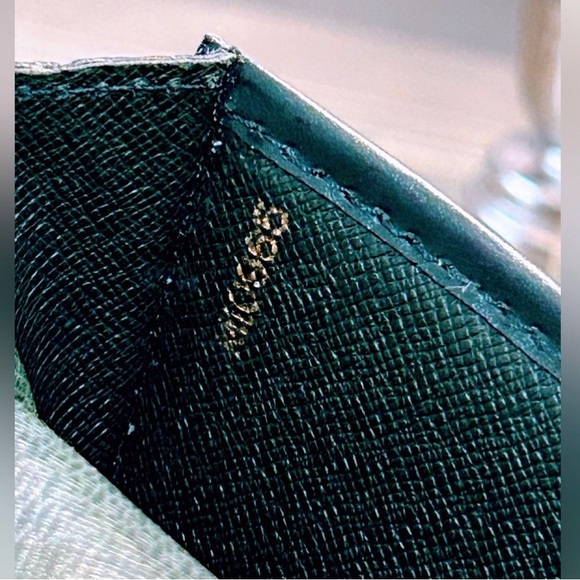 Louis Vuitton Leather Porte -Document/ Business Clutch - Picture 12 of 16